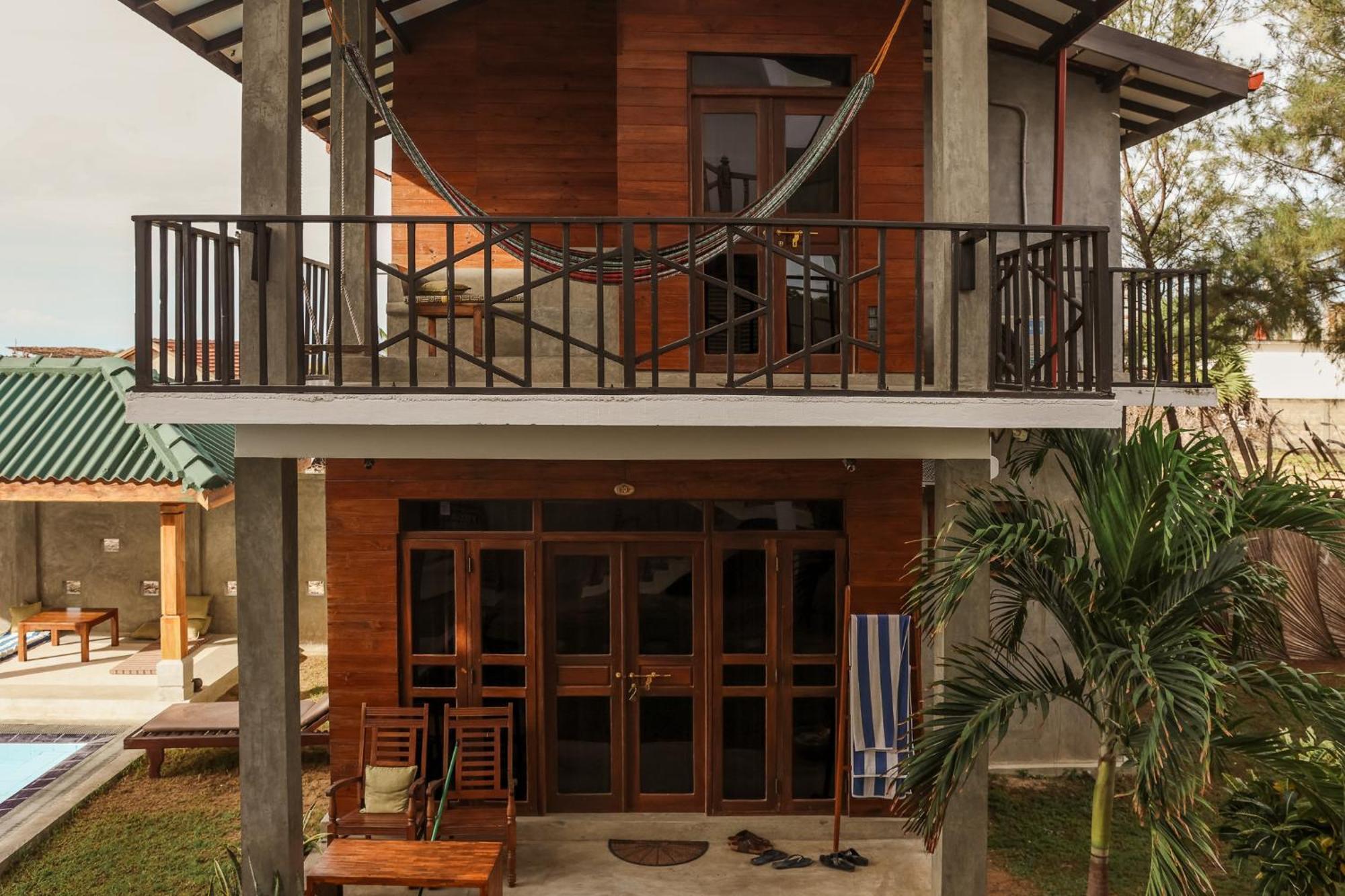 Stay Golden Arugam Bay Exterior photo